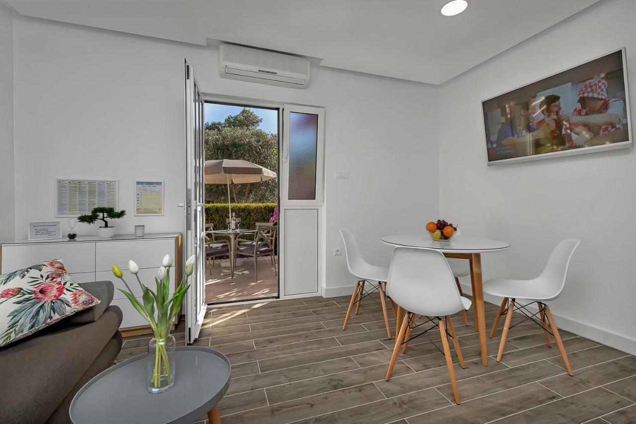 Deluxe Apartments Kate Makarska Exterior photo